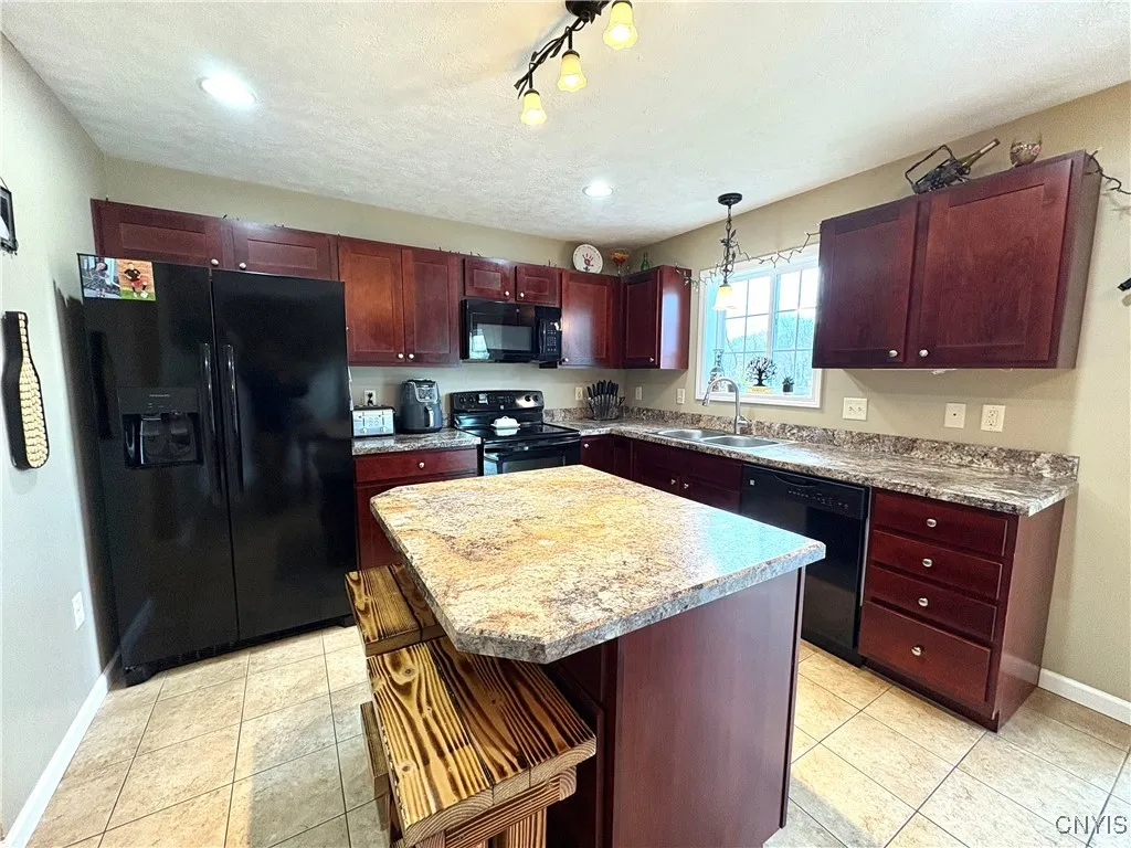 14 Charing Cross Circle, Lysander, New York 13027, Lysander, New York 13027, 3 Bedrooms Bedrooms, 7 Rooms Rooms,2 BathroomsBathrooms,Residential,For Sale,14 Charing Cross Circle, Lysander, New York 13027,0,S1650852