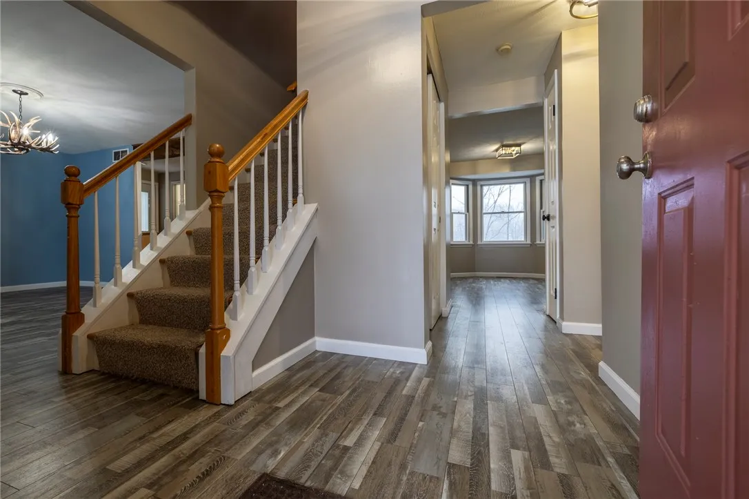 1447 Hiddenpond Lane, Walworth, New York 14568, Walworth, New York 14568, 3 Bedrooms Bedrooms, 6 Rooms Rooms,2 BathroomsBathrooms,Residential,For Sale,1447 Hiddenpond Lane, Walworth, New York 14568,0,R1649805