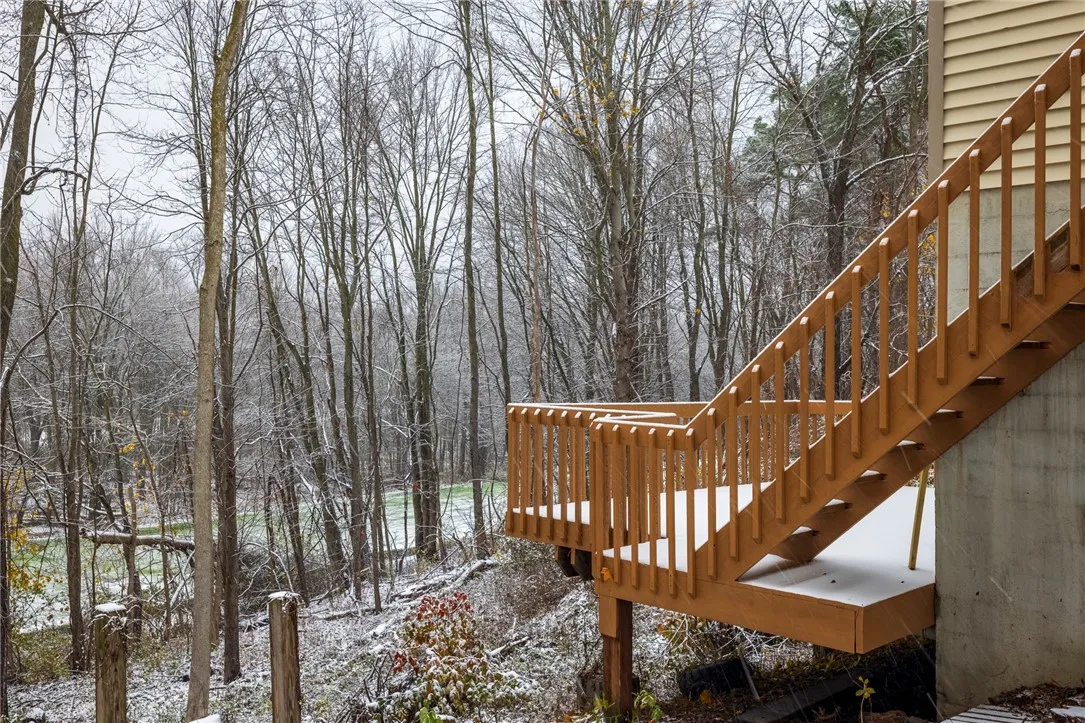 1447 Hiddenpond Lane, Walworth, New York 14568, Walworth, New York 14568, 3 Bedrooms Bedrooms, 6 Rooms Rooms,2 BathroomsBathrooms,Residential,For Sale,1447 Hiddenpond Lane, Walworth, New York 14568,0,R1649805