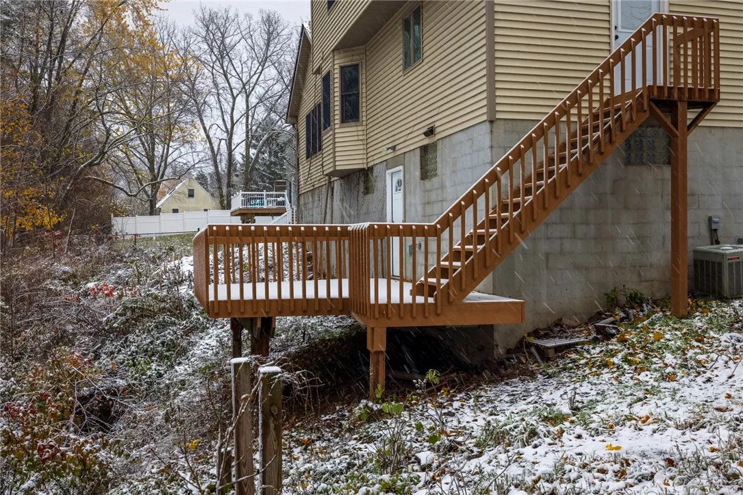 1447 Hiddenpond Lane, Walworth, New York 14568, Walworth, New York 14568, 3 Bedrooms Bedrooms, 6 Rooms Rooms,2 BathroomsBathrooms,Residential,For Sale,1447 Hiddenpond Lane, Walworth, New York 14568,0,R1649805