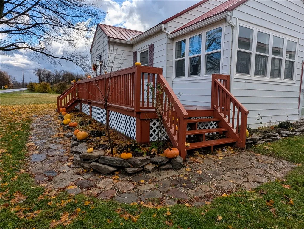 5329 Williamson Road, Marion, New York 14505, Marion, New York 14505, 3 Bedrooms Bedrooms, 5 Rooms Rooms,1 BathroomBathrooms,Residential,For Sale,5329 Williamson Road, Marion, New York 14505,0,R1650420
