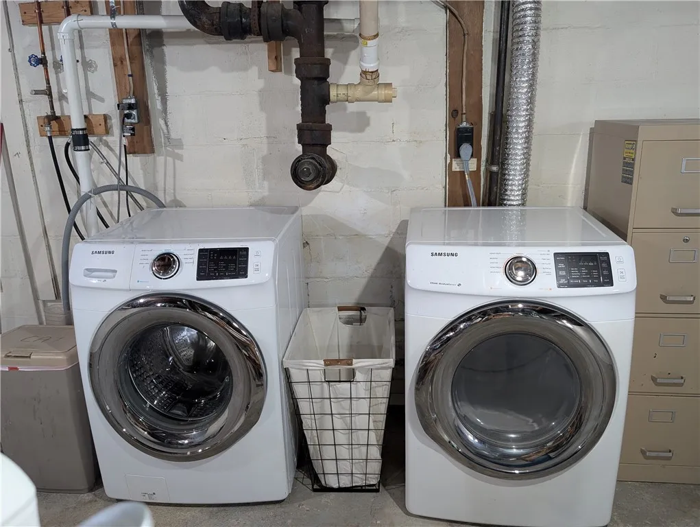 5329 Williamson Road, Marion, New York 14505, Marion, New York 14505, 3 Bedrooms Bedrooms, 5 Rooms Rooms,1 BathroomBathrooms,Residential,For Sale,5329 Williamson Road, Marion, New York 14505,0,R1650420