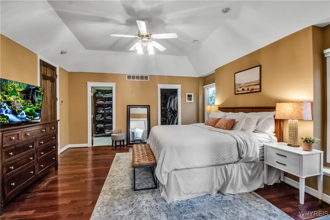 Primary Ensuite - 1st Floor