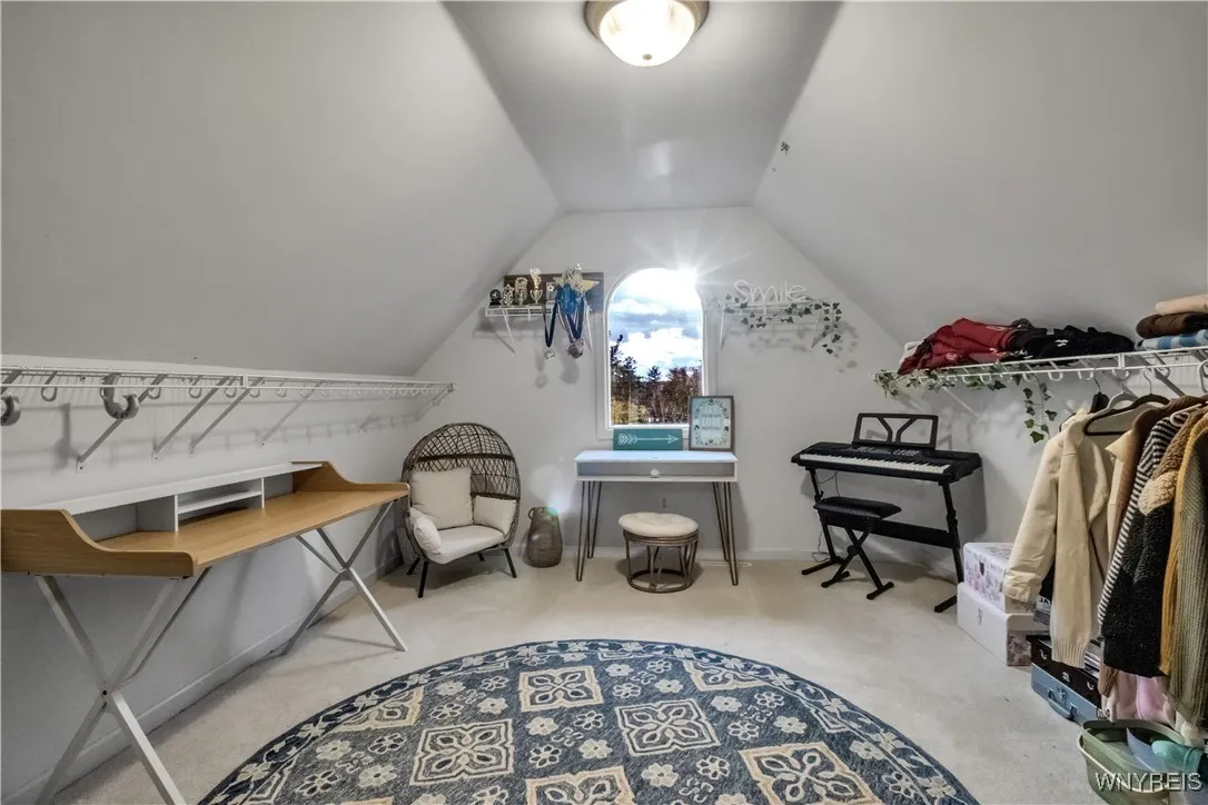 Walkthrough Bedroom 3 - Additional room or expansive closet