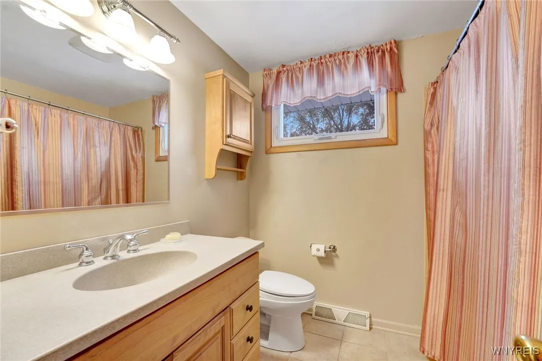 219 Forest Hill Drive, Amherst, New York 14221, Amherst, New York 14221, 3 Bedrooms Bedrooms, 8 Rooms Rooms,1 BathroomBathrooms,Residential,For Sale,219 Forest Hill Drive, Amherst, New York 14221,0,B1650427