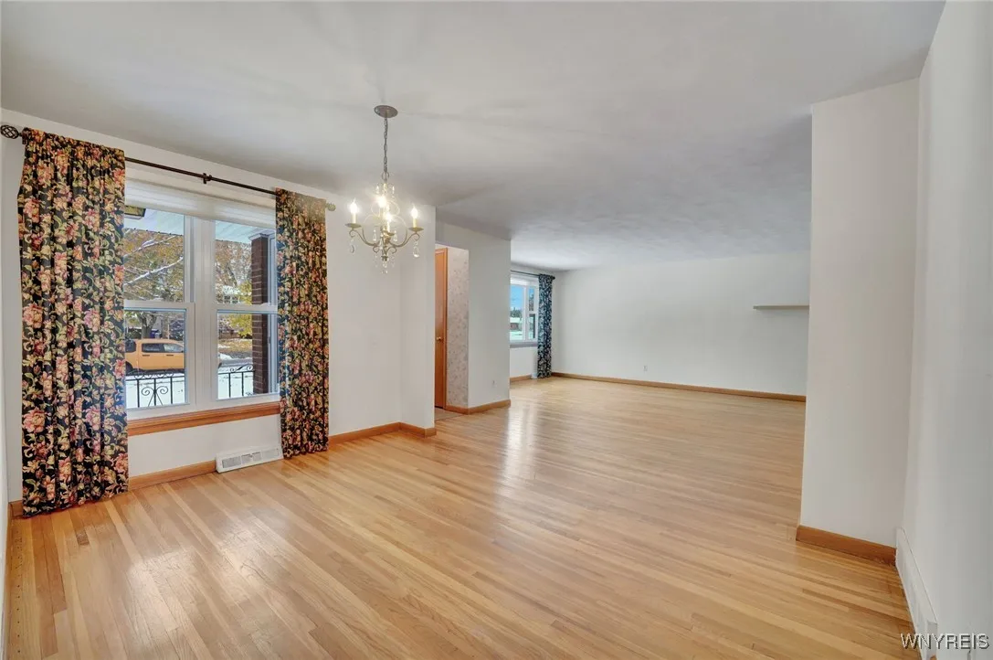 219 Forest Hill Drive, Amherst, New York 14221, Amherst, New York 14221, 3 Bedrooms Bedrooms, 8 Rooms Rooms,1 BathroomBathrooms,Residential,For Sale,219 Forest Hill Drive, Amherst, New York 14221,0,B1650427