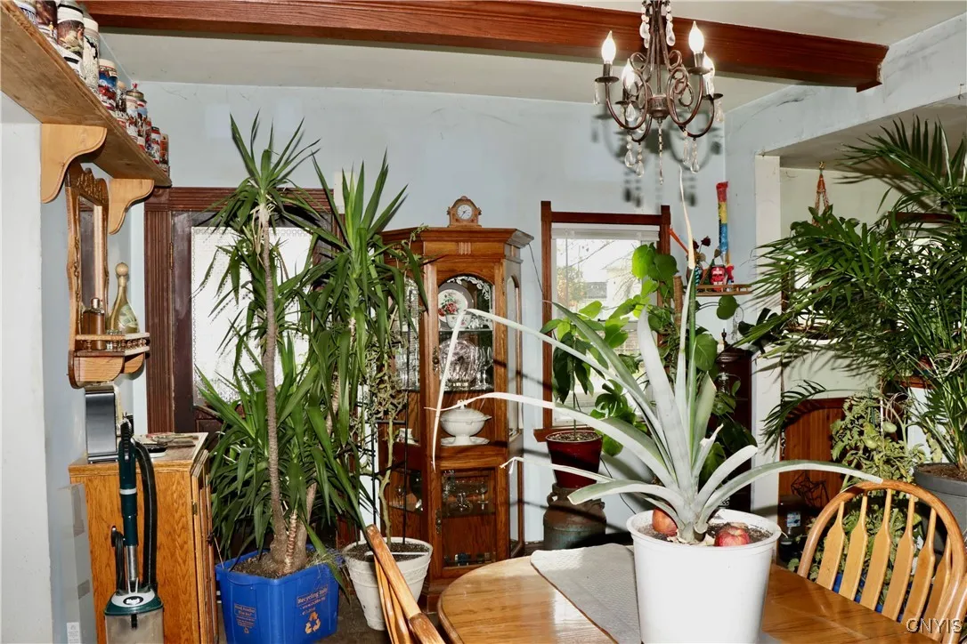 337 Lillian Avenue, Syracuse, New York 13206, Syracuse, New York 13206, 3 Bedrooms Bedrooms, 6 Rooms Rooms,1 BathroomBathrooms,Residential,For Sale,337 Lillian Avenue, Syracuse, New York 13206,0,S1650844