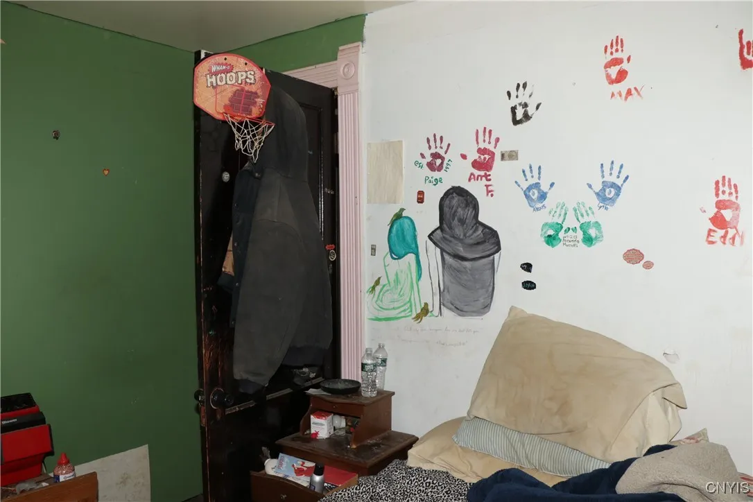 337 Lillian Avenue, Syracuse, New York 13206, Syracuse, New York 13206, 3 Bedrooms Bedrooms, 6 Rooms Rooms,1 BathroomBathrooms,Residential,For Sale,337 Lillian Avenue, Syracuse, New York 13206,0,S1650844