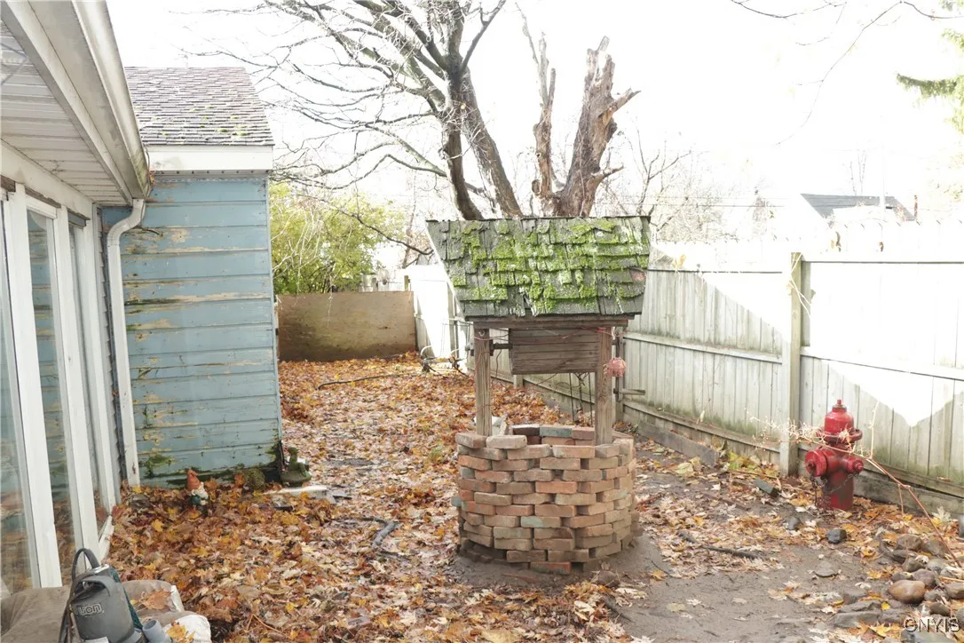 337 Lillian Avenue, Syracuse, New York 13206, Syracuse, New York 13206, 3 Bedrooms Bedrooms, 6 Rooms Rooms,1 BathroomBathrooms,Residential,For Sale,337 Lillian Avenue, Syracuse, New York 13206,0,S1650844