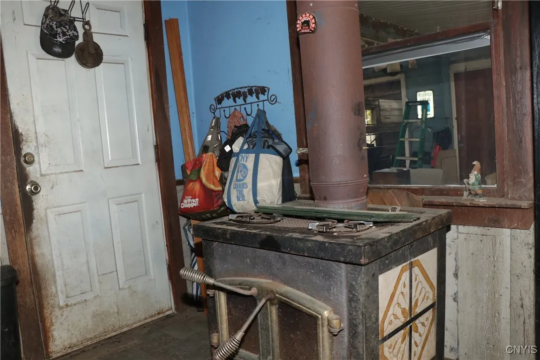 337 Lillian Avenue, Syracuse, New York 13206, Syracuse, New York 13206, 3 Bedrooms Bedrooms, 6 Rooms Rooms,1 BathroomBathrooms,Residential,For Sale,337 Lillian Avenue, Syracuse, New York 13206,0,S1650844