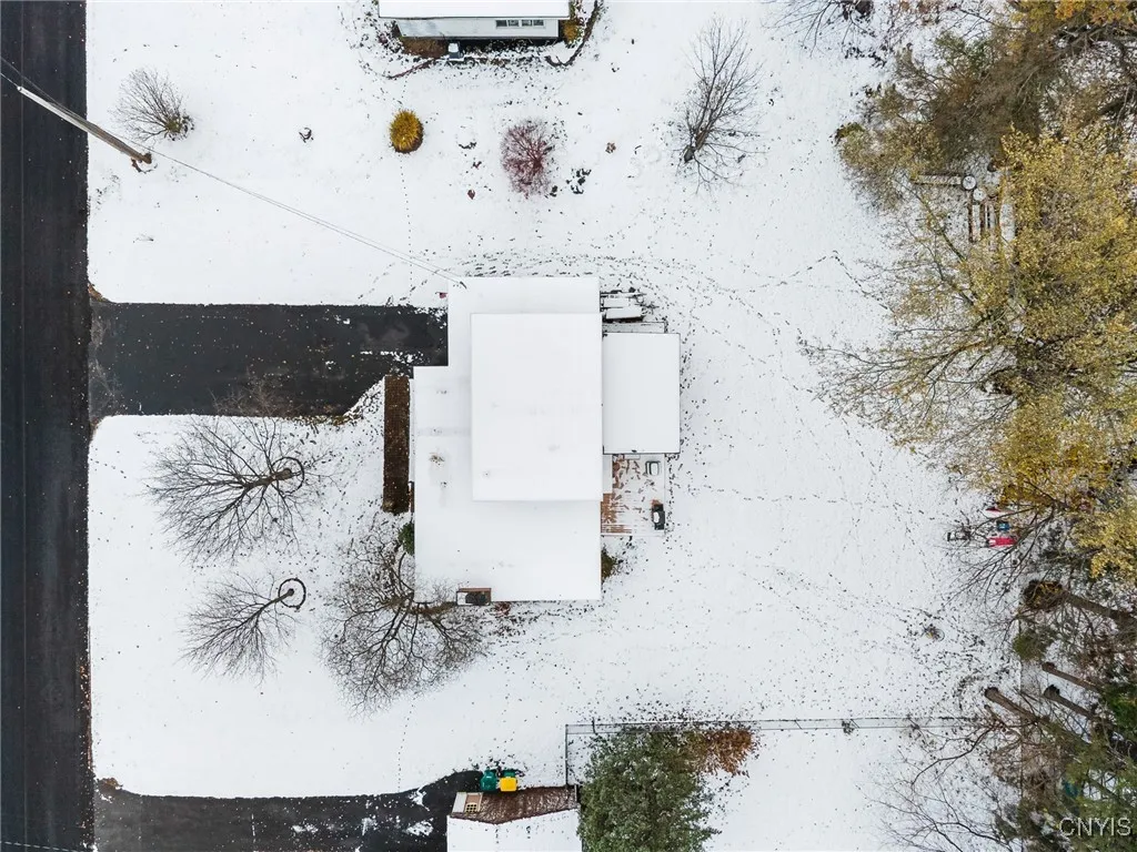 105 Herman Drive, Clay, New York 13212, Clay, New York 13212, 3 Bedrooms Bedrooms, 9 Rooms Rooms,1 BathroomBathrooms,Residential,For Sale,105 Herman Drive, Clay, New York 13212,0,S1650839