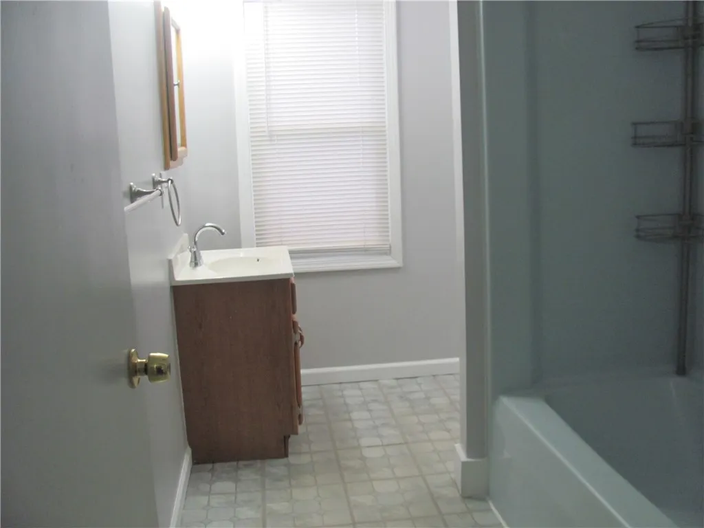 66 Avis Street, Rochester, New York 14615, Rochester, New York 14615, 3 Bedrooms Bedrooms, 6 Rooms Rooms,1 BathroomBathrooms,Residential Lease,For Rent,66 Avis Street, Rochester, New York 14615,0,R1646242