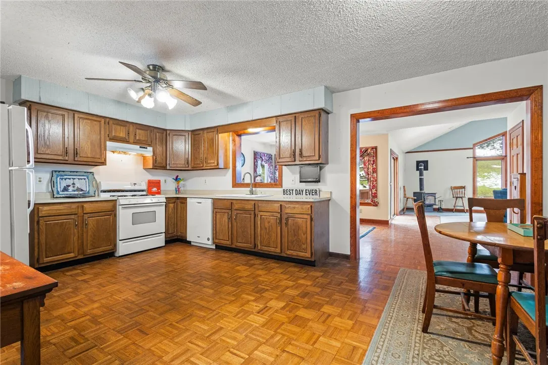 2848 Graney Road, Caledonia, New York 14423, Caledonia, New York 14423, 3 Bedrooms Bedrooms, 7 Rooms Rooms,2 BathroomsBathrooms,Residential,For Sale,2848 Graney Road, Caledonia, New York 14423,0,R1650843