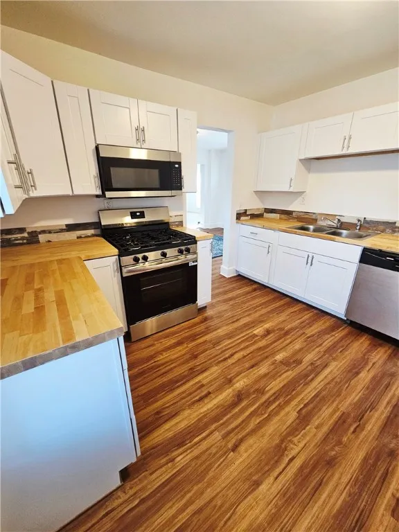 90 Atwater Street, Manchester, New York 14537, Manchester, New York 14537, 3 Bedrooms Bedrooms, 8 Rooms Rooms,1 BathroomBathrooms,Residential,For Sale,90 Atwater Street, Manchester, New York 14537,0,R1649992