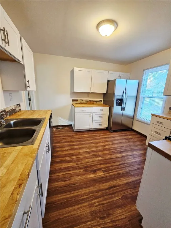 90 Atwater Street, Manchester, New York 14537, Manchester, New York 14537, 3 Bedrooms Bedrooms, 8 Rooms Rooms,1 BathroomBathrooms,Residential,For Sale,90 Atwater Street, Manchester, New York 14537,0,R1649992