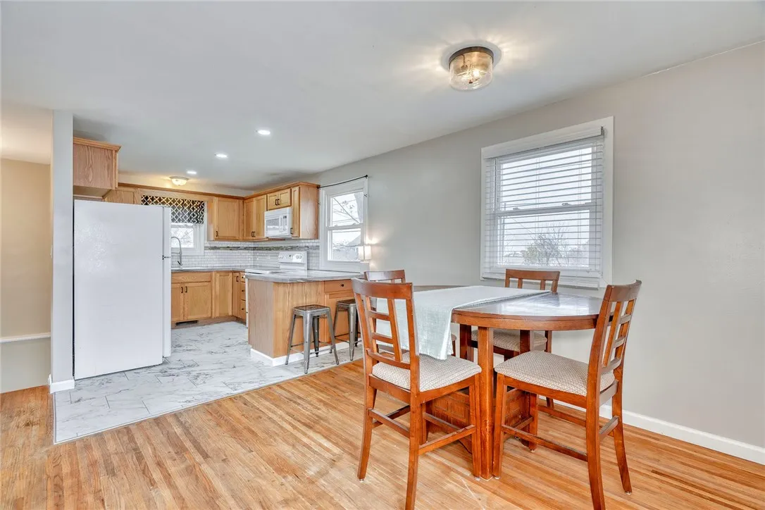 140 North Dr, Greece, New York 14612, Greece, New York 14612, 4 Bedrooms Bedrooms, 7 Rooms Rooms,1 BathroomBathrooms,Residential,For Sale,140 North Dr, Greece, New York 14612,0,R1650882