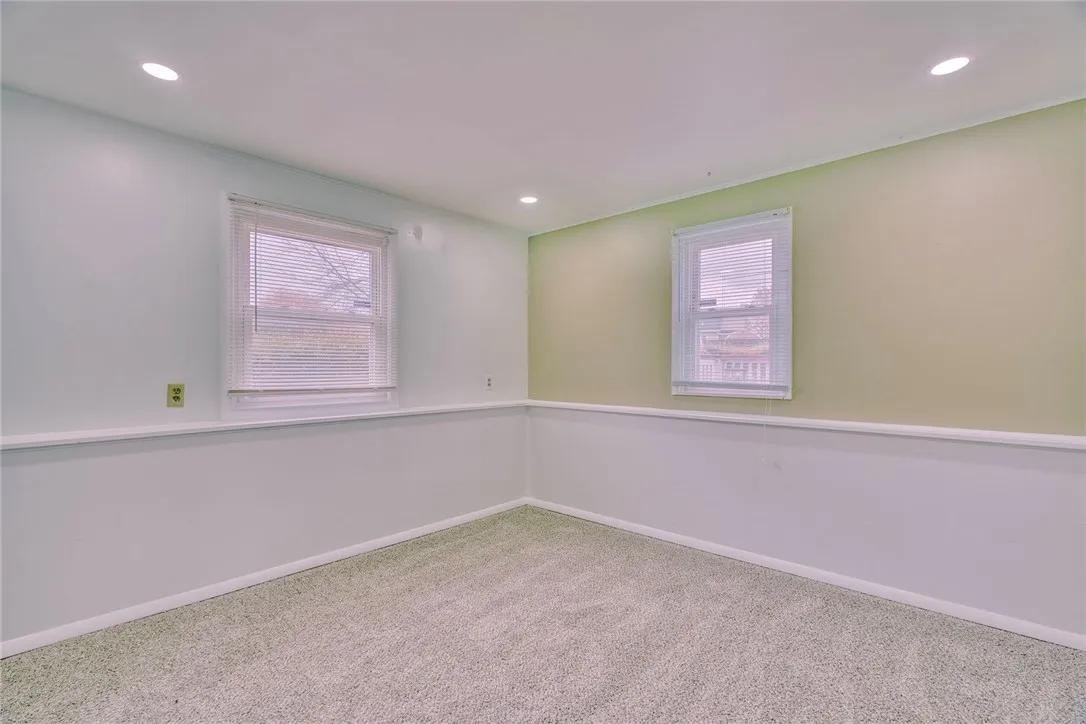 140 North Dr, Greece, New York 14612, Greece, New York 14612, 4 Bedrooms Bedrooms, 7 Rooms Rooms,1 BathroomBathrooms,Residential,For Sale,140 North Dr, Greece, New York 14612,0,R1650882