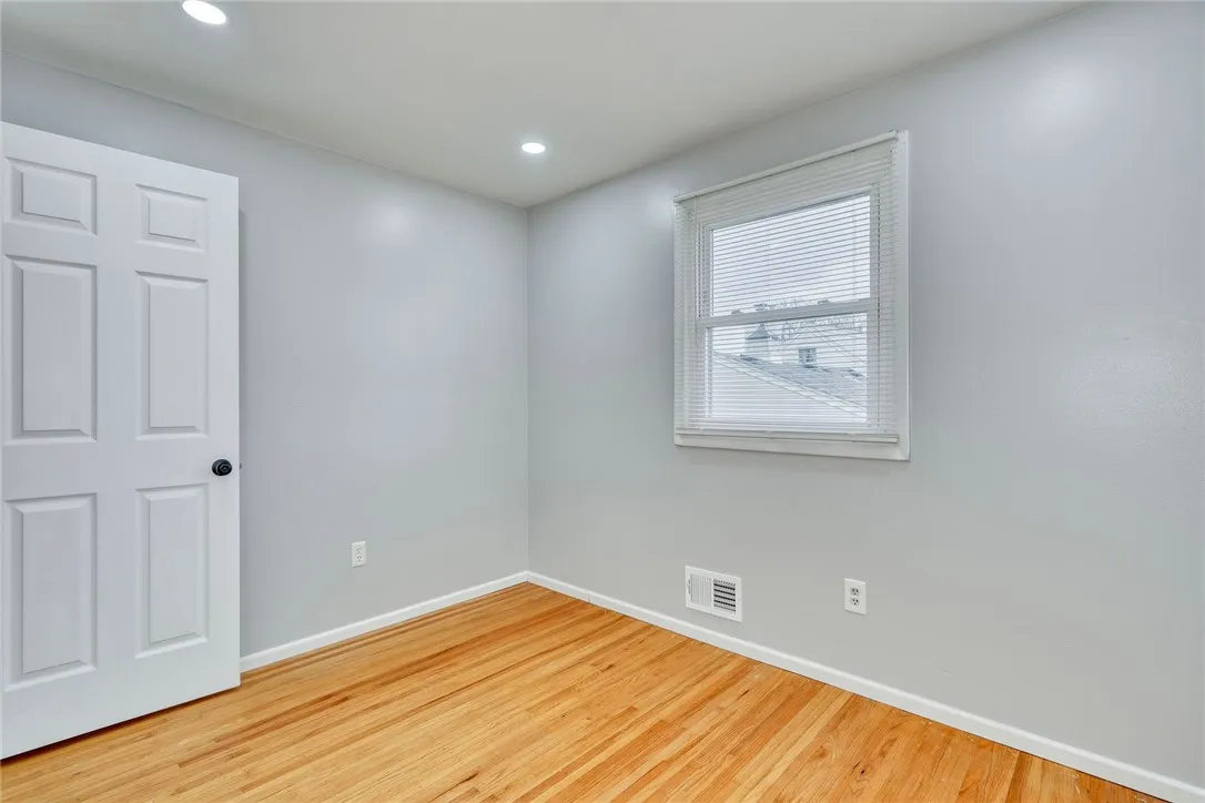 140 North Dr, Greece, New York 14612, Greece, New York 14612, 4 Bedrooms Bedrooms, 7 Rooms Rooms,1 BathroomBathrooms,Residential,For Sale,140 North Dr, Greece, New York 14612,0,R1650882