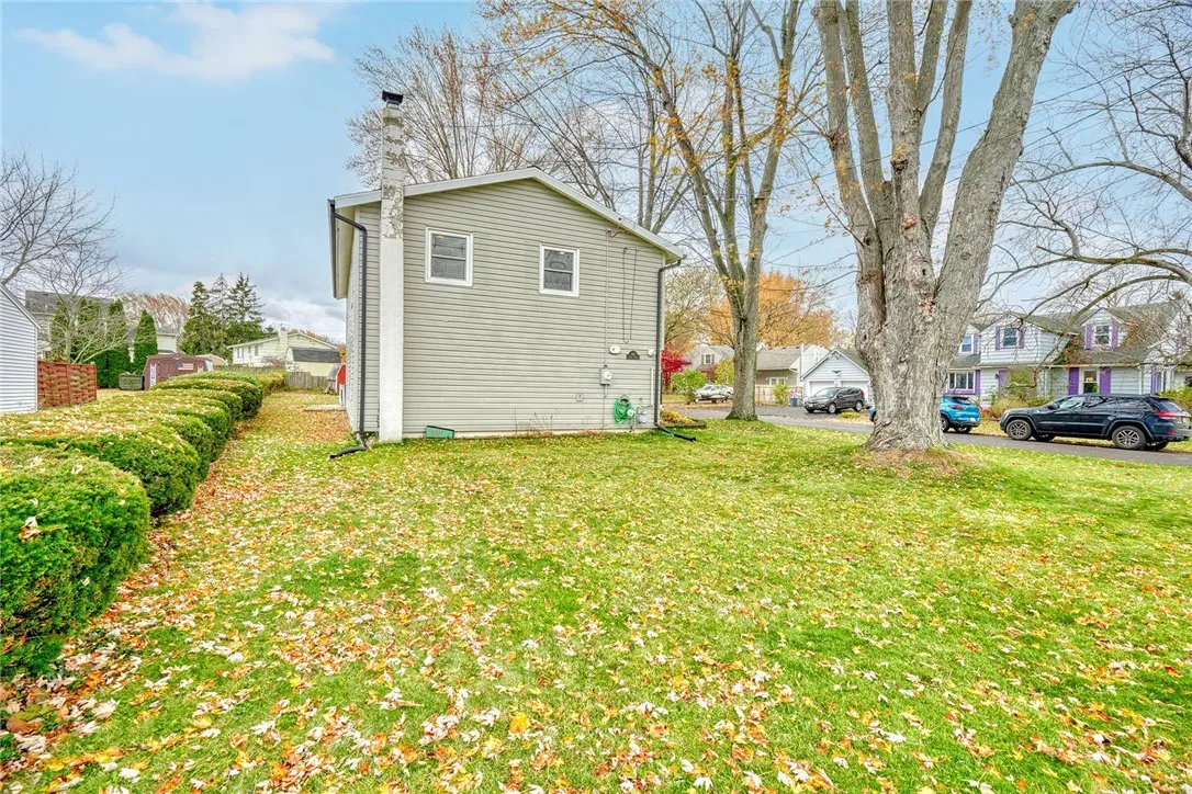 140 North Dr, Greece, New York 14612, Greece, New York 14612, 4 Bedrooms Bedrooms, 7 Rooms Rooms,1 BathroomBathrooms,Residential,For Sale,140 North Dr, Greece, New York 14612,0,R1650882