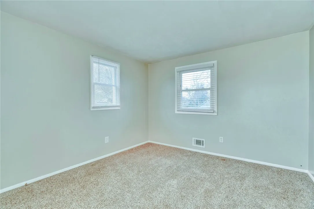 140 North Dr, Greece, New York 14612, Greece, New York 14612, 4 Bedrooms Bedrooms, 7 Rooms Rooms,1 BathroomBathrooms,Residential,For Sale,140 North Dr, Greece, New York 14612,0,R1650882