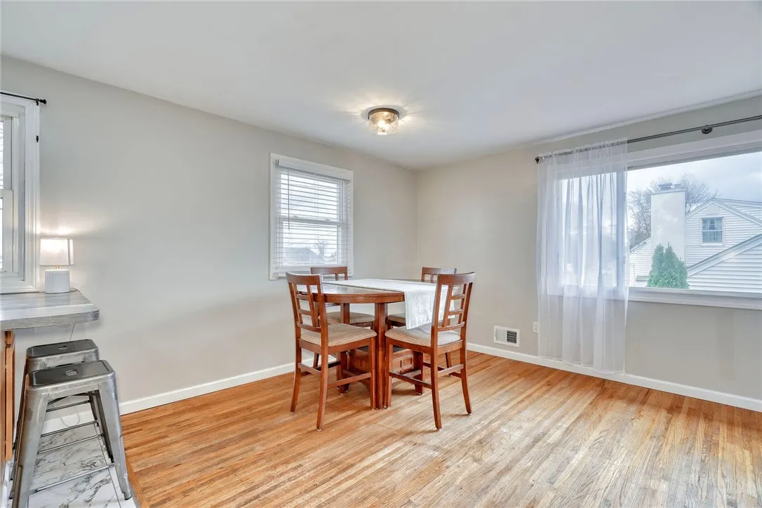 140 North Dr, Greece, New York 14612, Greece, New York 14612, 4 Bedrooms Bedrooms, 7 Rooms Rooms,1 BathroomBathrooms,Residential,For Sale,140 North Dr, Greece, New York 14612,0,R1650882