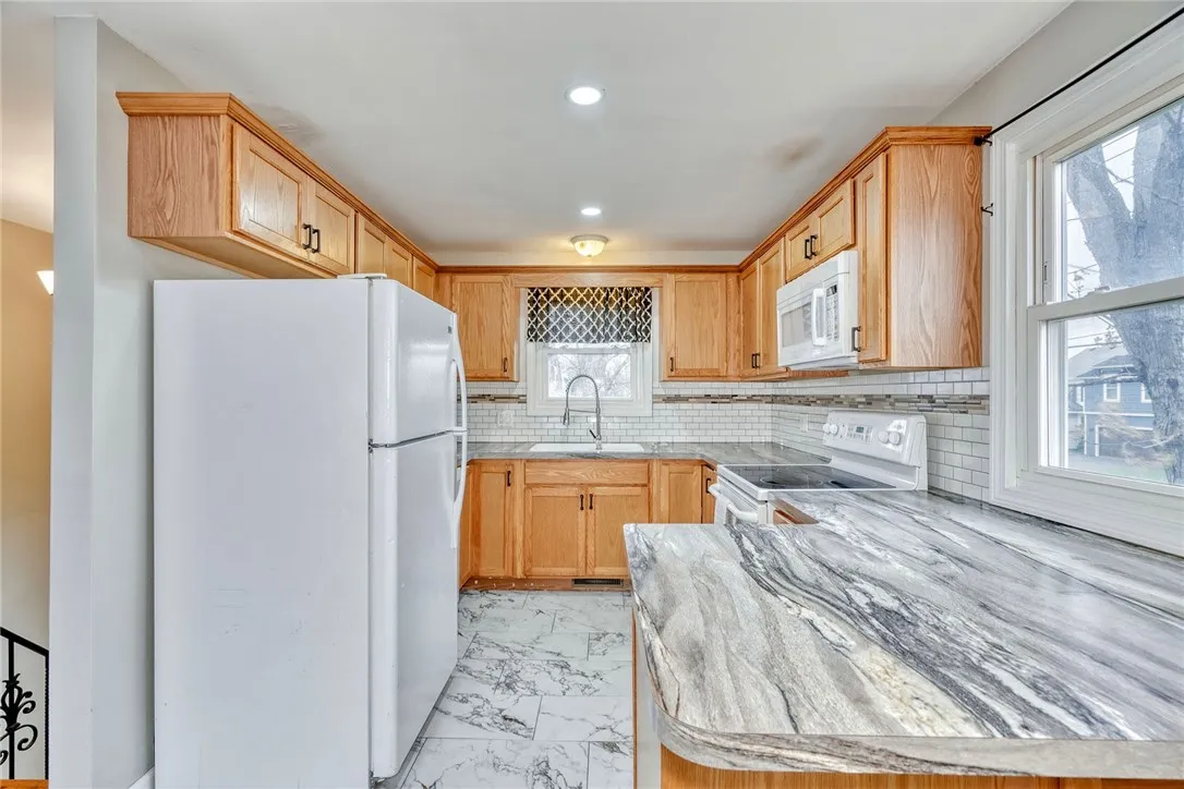 140 North Dr, Greece, New York 14612, Greece, New York 14612, 4 Bedrooms Bedrooms, 7 Rooms Rooms,1 BathroomBathrooms,Residential,For Sale,140 North Dr, Greece, New York 14612,0,R1650882