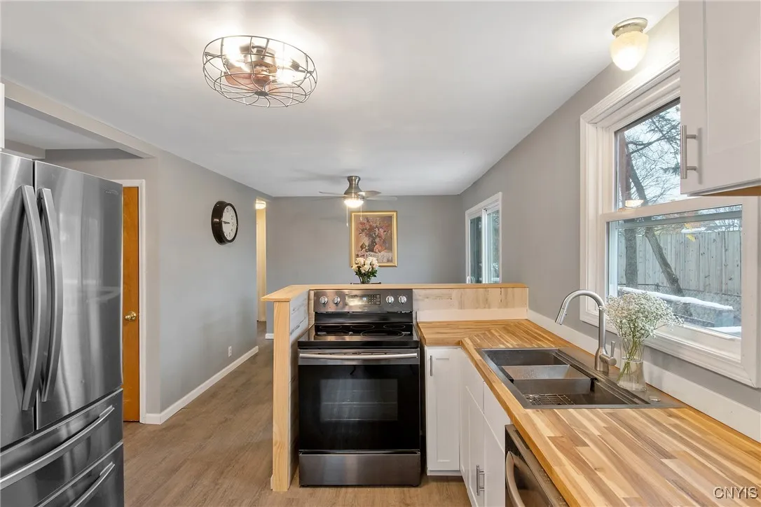 201 Orchard Drive West, Salina, New York 13212, Salina, New York 13212, 4 Bedrooms Bedrooms, 9 Rooms Rooms,1 BathroomBathrooms,Residential,For Sale,201 Orchard Drive West, Salina, New York 13212,0,S1650245
