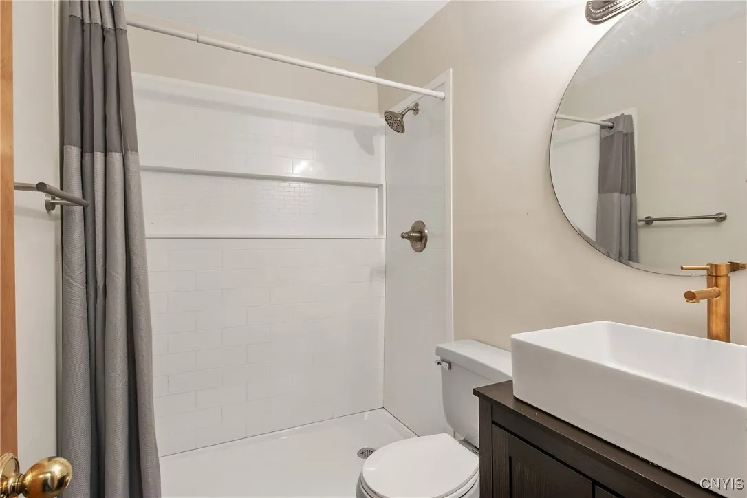 201 Orchard Drive West, Salina, New York 13212, Salina, New York 13212, 4 Bedrooms Bedrooms, 9 Rooms Rooms,1 BathroomBathrooms,Residential,For Sale,201 Orchard Drive West, Salina, New York 13212,0,S1650245