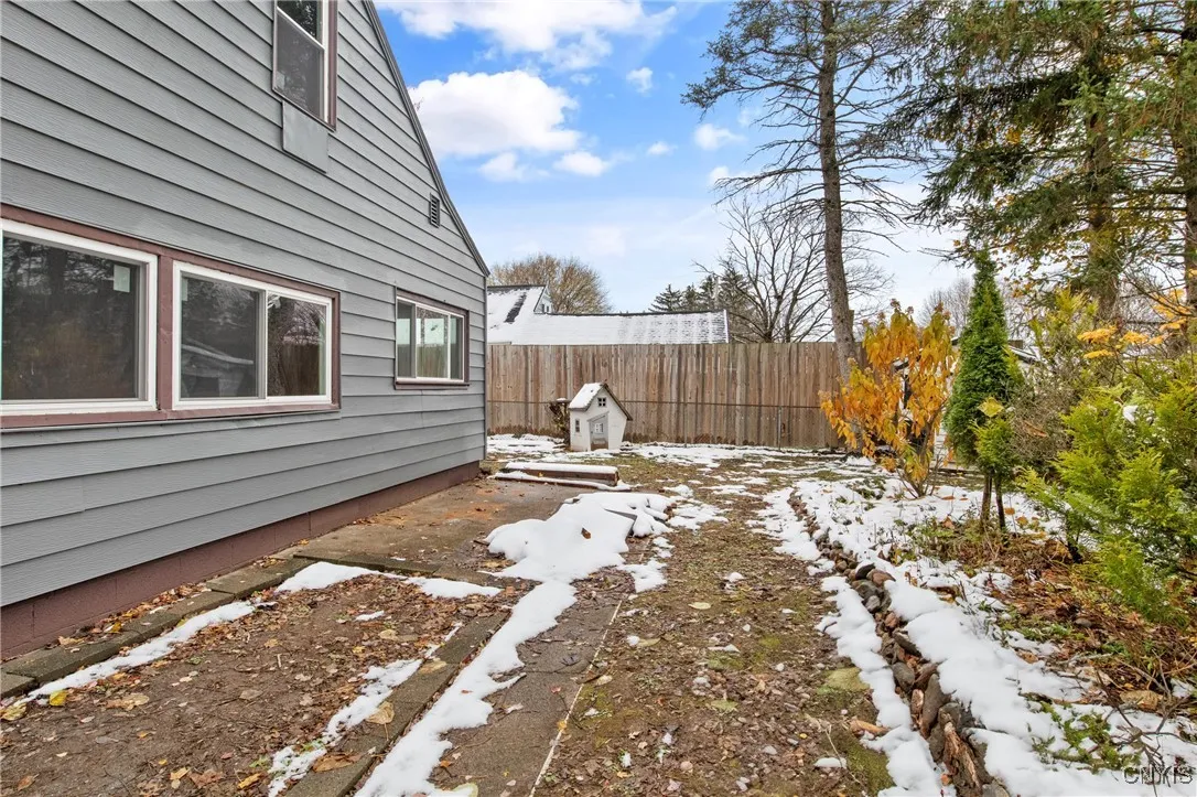 201 Orchard Drive West, Salina, New York 13212, Salina, New York 13212, 4 Bedrooms Bedrooms, 9 Rooms Rooms,1 BathroomBathrooms,Residential,For Sale,201 Orchard Drive West, Salina, New York 13212,0,S1650245