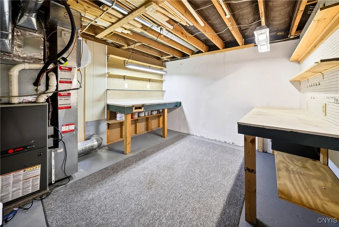 8541 Belnor Drive, Cicero, New York 13039, Cicero, New York 13039, 3 Bedrooms Bedrooms, 6 Rooms Rooms,2 BathroomsBathrooms,Residential,For Sale,8541 Belnor Drive, Cicero, New York 13039,0,S1650879