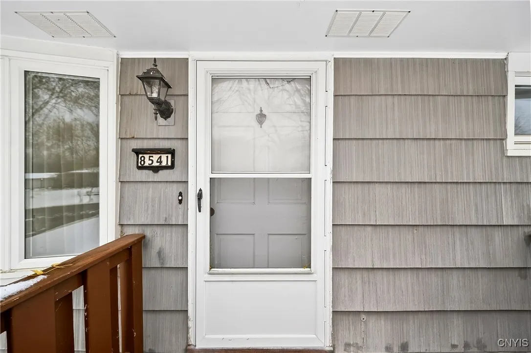 8541 Belnor Drive, Cicero, New York 13039, Cicero, New York 13039, 3 Bedrooms Bedrooms, 6 Rooms Rooms,2 BathroomsBathrooms,Residential,For Sale,8541 Belnor Drive, Cicero, New York 13039,0,S1650879