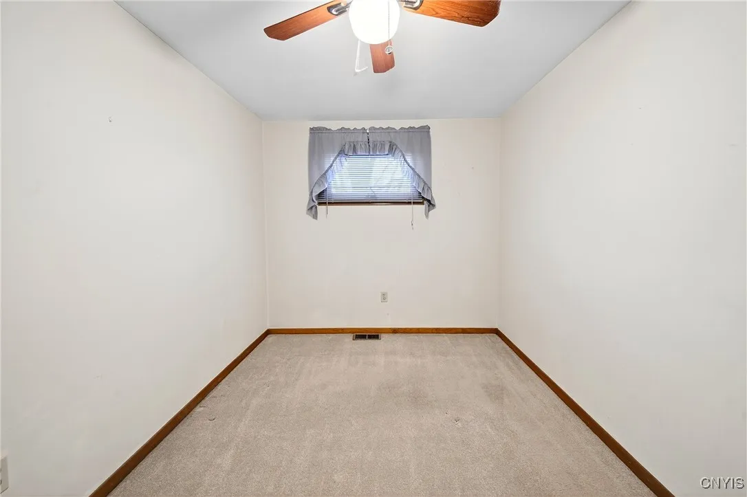 8541 Belnor Drive, Cicero, New York 13039, Cicero, New York 13039, 3 Bedrooms Bedrooms, 6 Rooms Rooms,2 BathroomsBathrooms,Residential,For Sale,8541 Belnor Drive, Cicero, New York 13039,0,S1650879