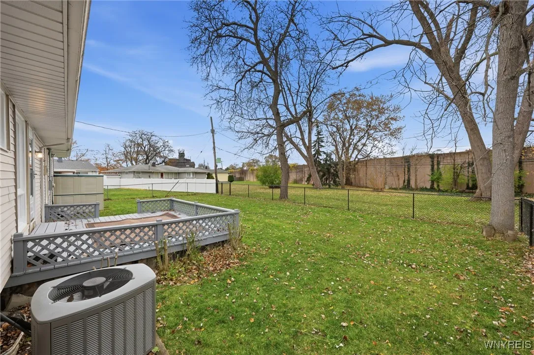 257 Evergreen Drive, Tonawanda, New York 14150, Tonawanda, New York 14150, 3 Bedrooms Bedrooms, 7 Rooms Rooms,1 BathroomBathrooms,Residential,For Sale,257 Evergreen Drive, Tonawanda, New York 14150,0,B1650700