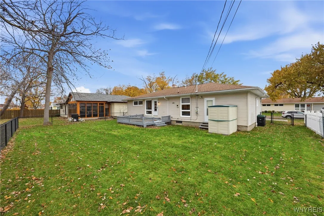 257 Evergreen Drive, Tonawanda, New York 14150, Tonawanda, New York 14150, 3 Bedrooms Bedrooms, 7 Rooms Rooms,1 BathroomBathrooms,Residential,For Sale,257 Evergreen Drive, Tonawanda, New York 14150,0,B1650700