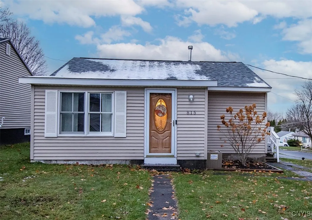 815 Norton Avenue, Sullivan, New York 13037, Sullivan, New York 13037, 3 Bedrooms Bedrooms, 5 Rooms Rooms,1 BathroomBathrooms,Residential,For Sale,815 Norton Avenue, Sullivan, New York 13037,0,S1650891