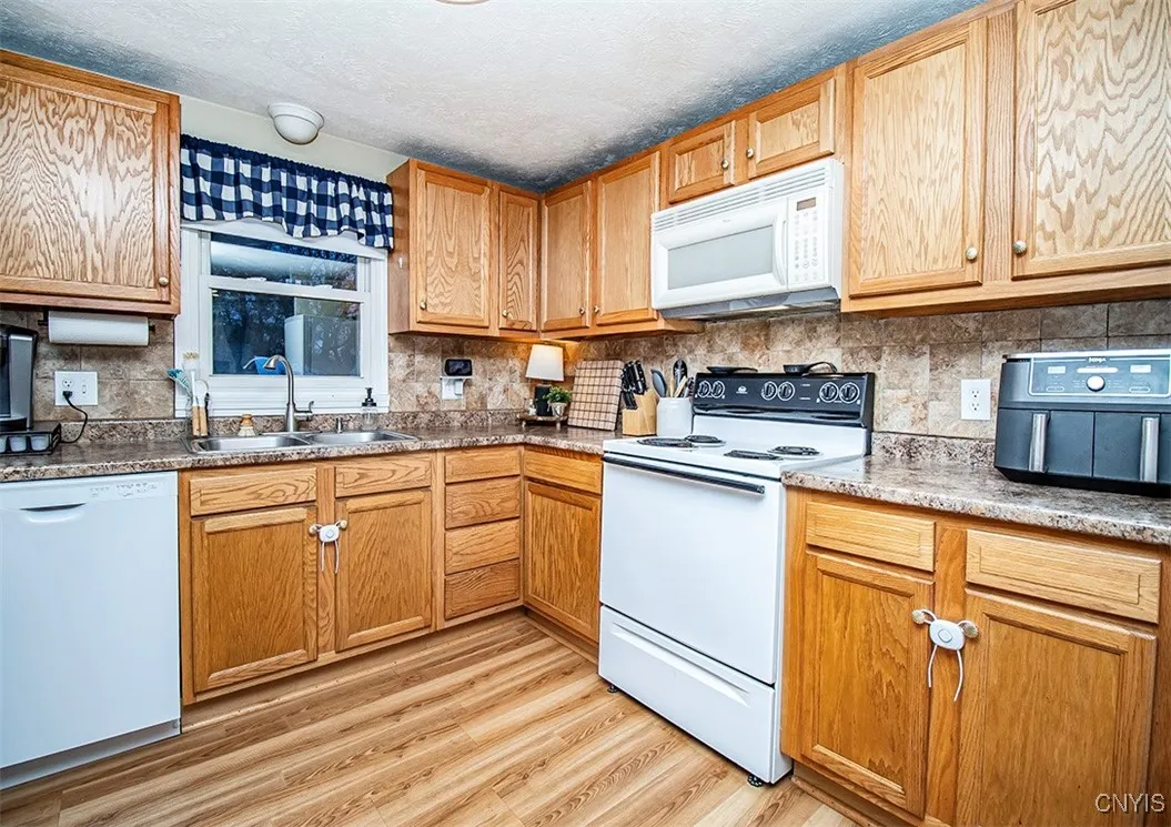 815 Norton Avenue, Sullivan, New York 13037, Sullivan, New York 13037, 3 Bedrooms Bedrooms, 5 Rooms Rooms,1 BathroomBathrooms,Residential,For Sale,815 Norton Avenue, Sullivan, New York 13037,0,S1650891