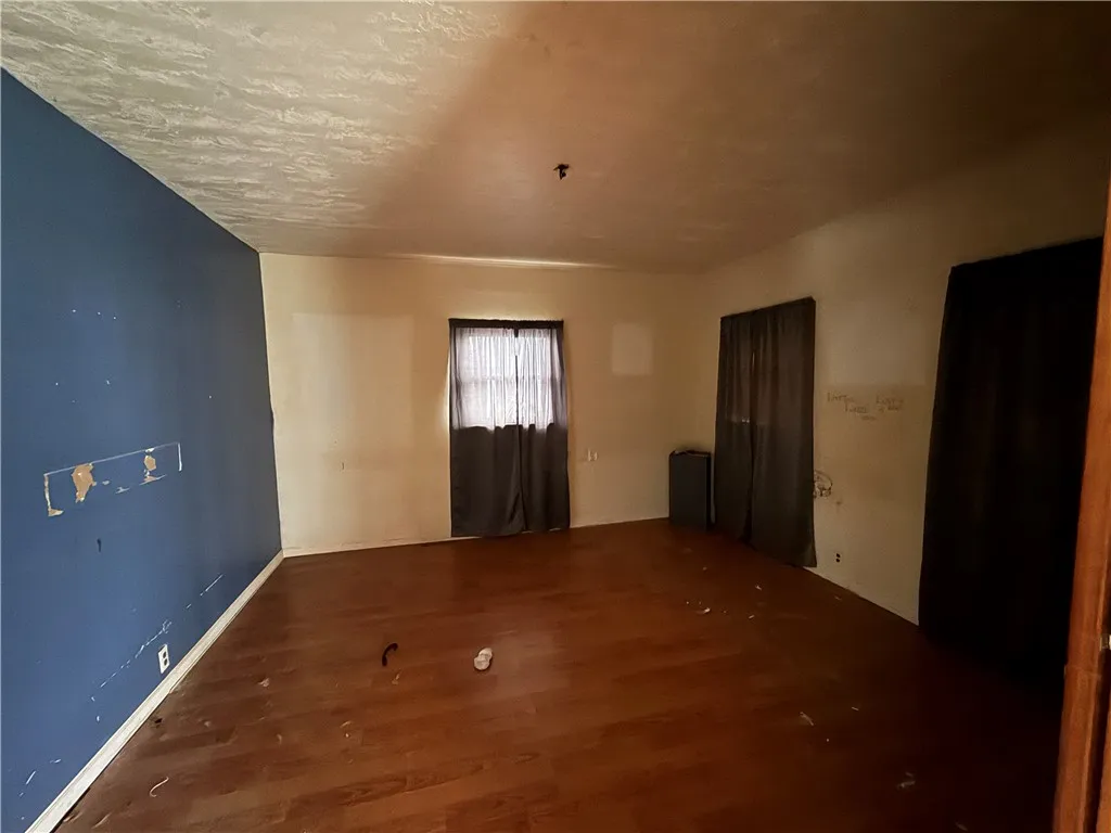 413 West Hudson Street, Elmira City, New York 1490, Elmira City, New York 14904, 4 Bedrooms Bedrooms, 9 Rooms Rooms,1 BathroomBathrooms,Residential,For Sale,413 West Hudson Street, Elmira City, New York 1490,0,R1650903