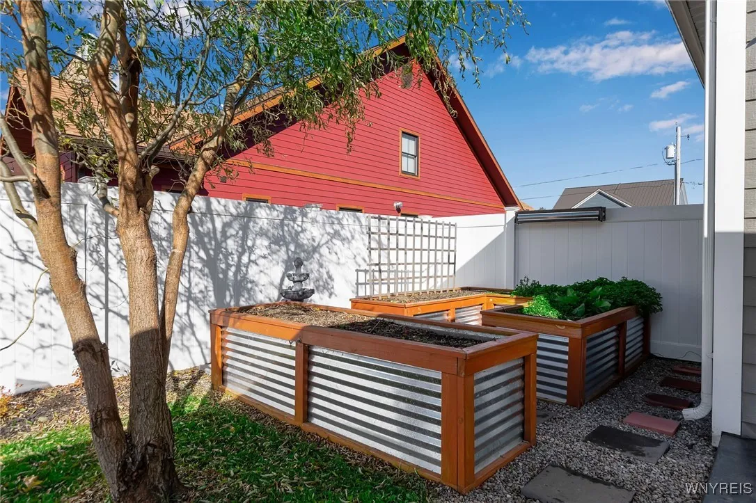 20 Filmore Drive, Ellicottville, New York 14731, Ellicottville, New York 14731, 4 Bedrooms Bedrooms, 10 Rooms Rooms,2 BathroomsBathrooms,Residential,For Sale,20 Filmore Drive, Ellicottville, New York 14731,0,B1650853