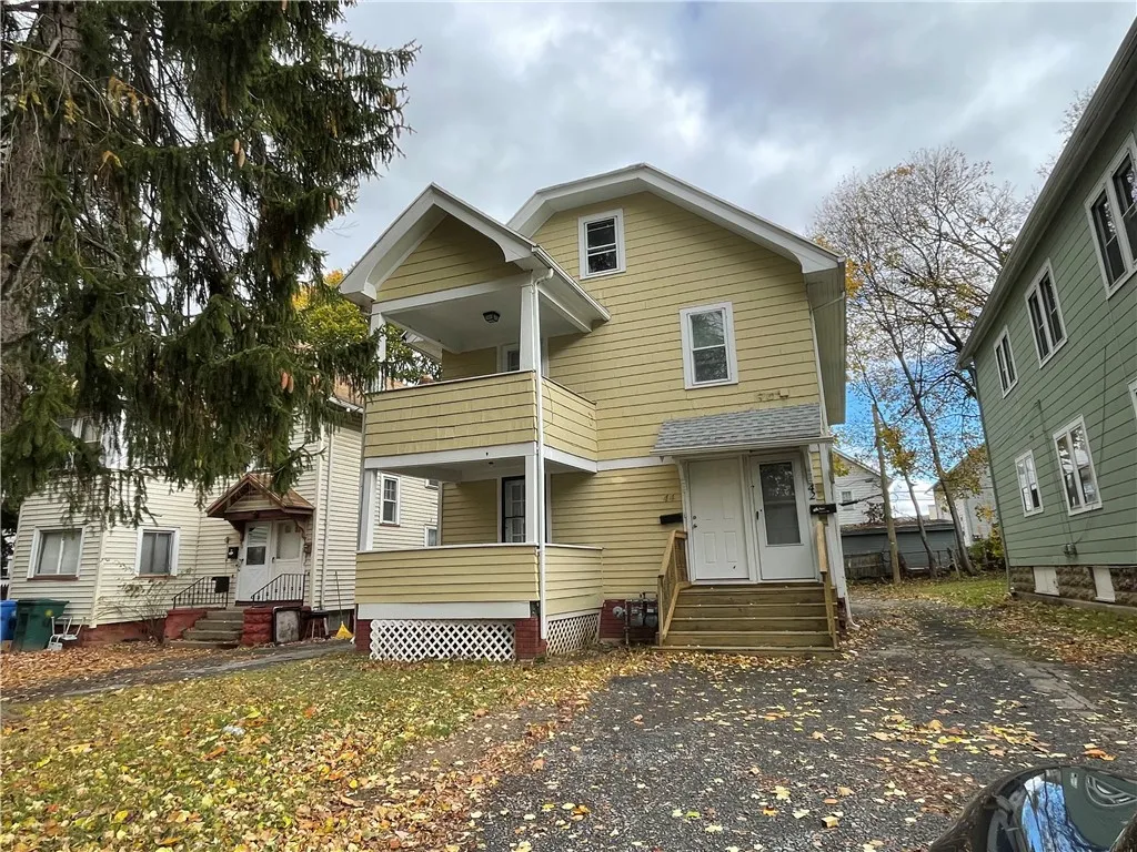 42 Nye Park, Rochester, New York 14621, Rochester, New York 14621, 4 Bedrooms Bedrooms, ,2 BathroomsBathrooms,Residential,For Sale,42 Nye Park, Rochester, New York 14621,0,R1650899