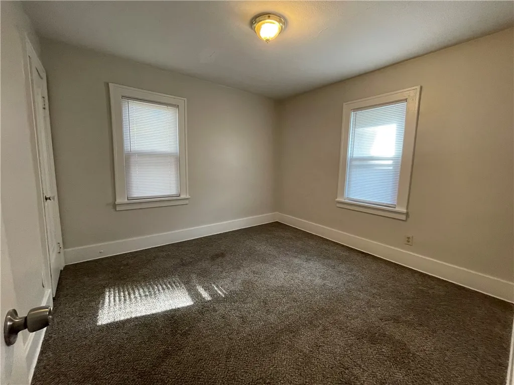 42 Nye Park, Rochester, New York 14621, Rochester, New York 14621, 4 Bedrooms Bedrooms, ,2 BathroomsBathrooms,Residential,For Sale,42 Nye Park, Rochester, New York 14621,0,R1650899