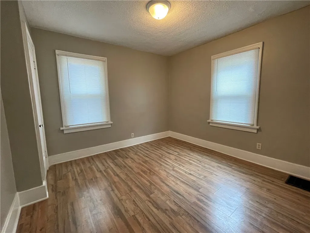 42 Nye Park, Rochester, New York 14621, Rochester, New York 14621, 4 Bedrooms Bedrooms, ,2 BathroomsBathrooms,Residential,For Sale,42 Nye Park, Rochester, New York 14621,0,R1650899