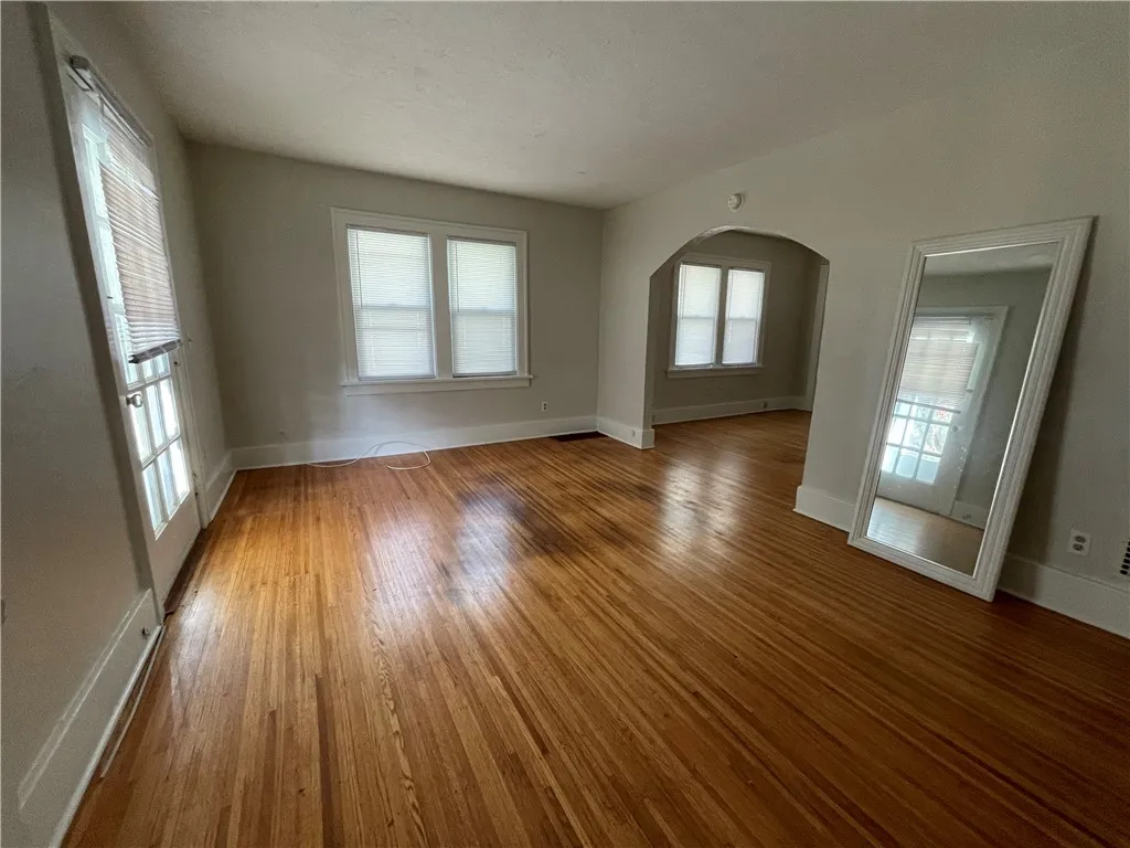 42 Nye Park, Rochester, New York 14621, Rochester, New York 14621, 4 Bedrooms Bedrooms, ,2 BathroomsBathrooms,Residential,For Sale,42 Nye Park, Rochester, New York 14621,0,R1650899