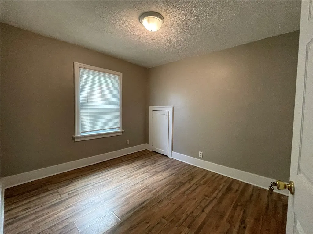 42 Nye Park, Rochester, New York 14621, Rochester, New York 14621, 4 Bedrooms Bedrooms, ,2 BathroomsBathrooms,Residential,For Sale,42 Nye Park, Rochester, New York 14621,0,R1650899