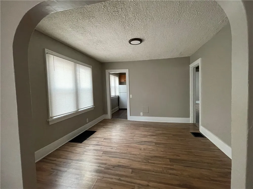 42 Nye Park, Rochester, New York 14621, Rochester, New York 14621, 4 Bedrooms Bedrooms, ,2 BathroomsBathrooms,Residential,For Sale,42 Nye Park, Rochester, New York 14621,0,R1650899
