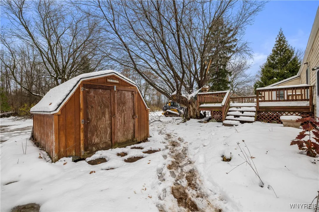 9444 Chestnut Ridge Road, Royalton, New York 14105, Royalton, New York 14105, 4 Bedrooms Bedrooms, 10 Rooms Rooms,1 BathroomBathrooms,Residential,For Sale,9444 Chestnut Ridge Road, Royalton, New York 14105,0,B1650747