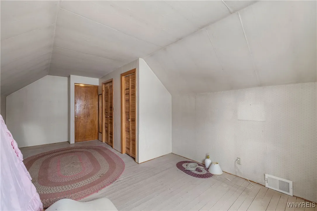 9444 Chestnut Ridge Road, Royalton, New York 14105, Royalton, New York 14105, 4 Bedrooms Bedrooms, 10 Rooms Rooms,1 BathroomBathrooms,Residential,For Sale,9444 Chestnut Ridge Road, Royalton, New York 14105,0,B1650747