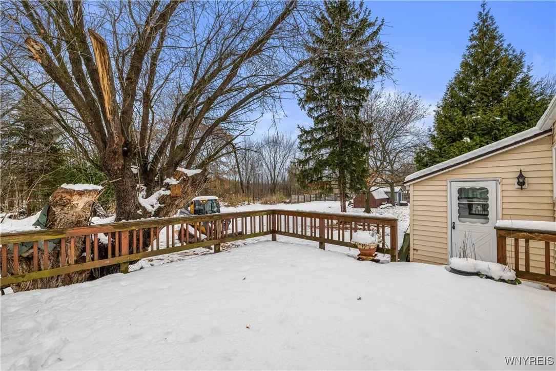 9444 Chestnut Ridge Road, Royalton, New York 14105, Royalton, New York 14105, 4 Bedrooms Bedrooms, 10 Rooms Rooms,1 BathroomBathrooms,Residential,For Sale,9444 Chestnut Ridge Road, Royalton, New York 14105,0,B1650747