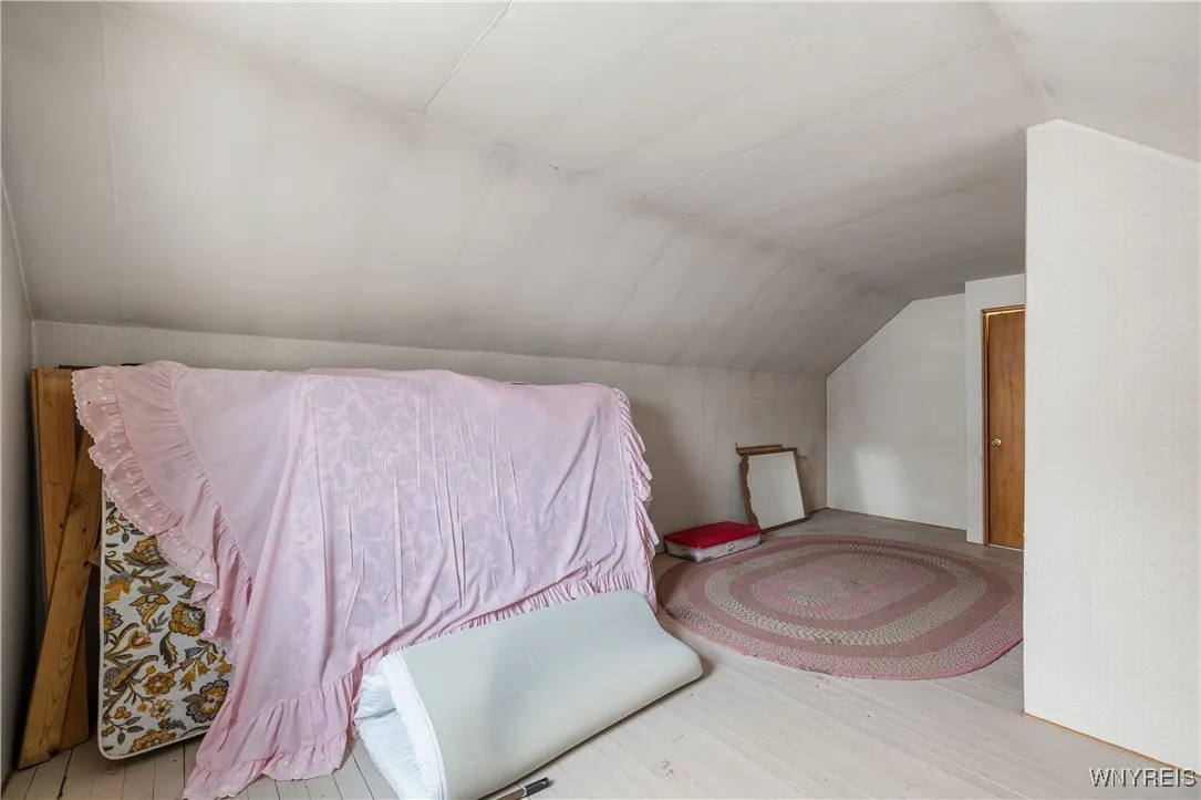 9444 Chestnut Ridge Road, Royalton, New York 14105, Royalton, New York 14105, 4 Bedrooms Bedrooms, 10 Rooms Rooms,1 BathroomBathrooms,Residential,For Sale,9444 Chestnut Ridge Road, Royalton, New York 14105,0,B1650747