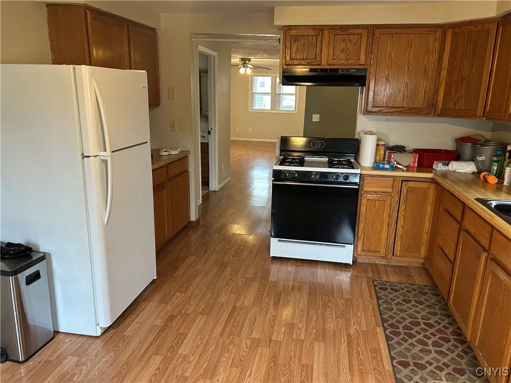 41 West Van Buren Street, Oswego, New York 13126, Oswego, New York 13126, 2 Bedrooms Bedrooms, 5 Rooms Rooms,1 BathroomBathrooms,Residential,For Sale,41 West Van Buren Street, Oswego, New York 13126,0,S1650419