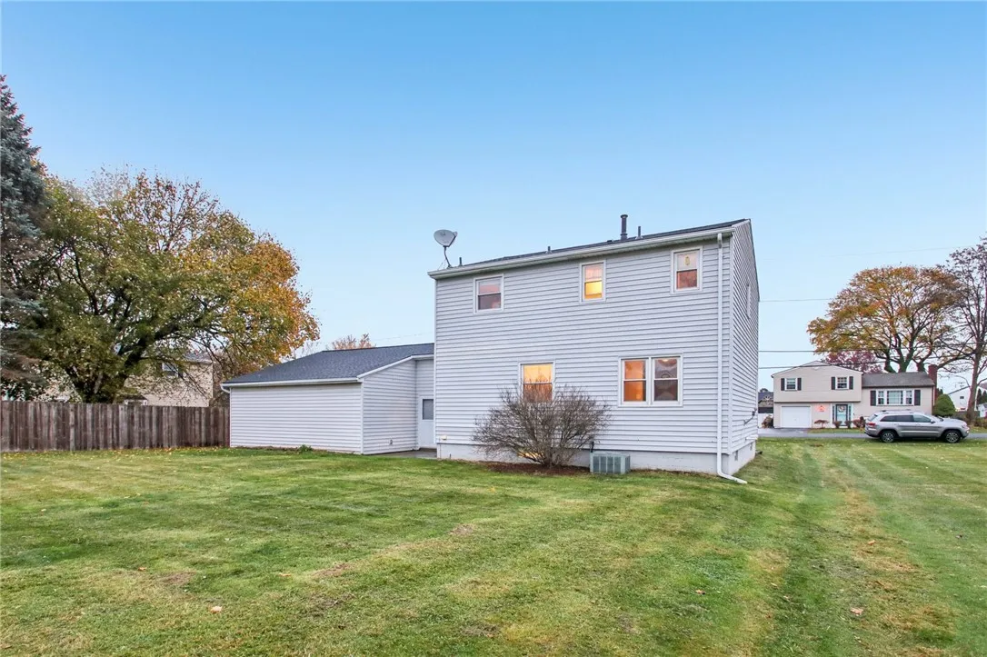 137 Rahway Road, Gates, New York 14606, Gates, New York 14606, 3 Bedrooms Bedrooms, 8 Rooms Rooms,1 BathroomBathrooms,Residential,For Sale,137 Rahway Road, Gates, New York 14606,0,R1650191